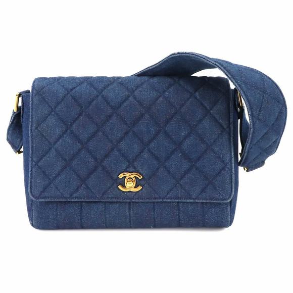 CHANEL Matelasse Shoulder Bag in Denim Blue with Gold Hardware - Picture 1 of 9